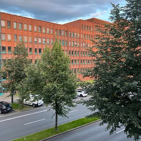 Moderne Und Helle Ferienwohnung Im Herzen Der Stadt Dortmund Exterior foto